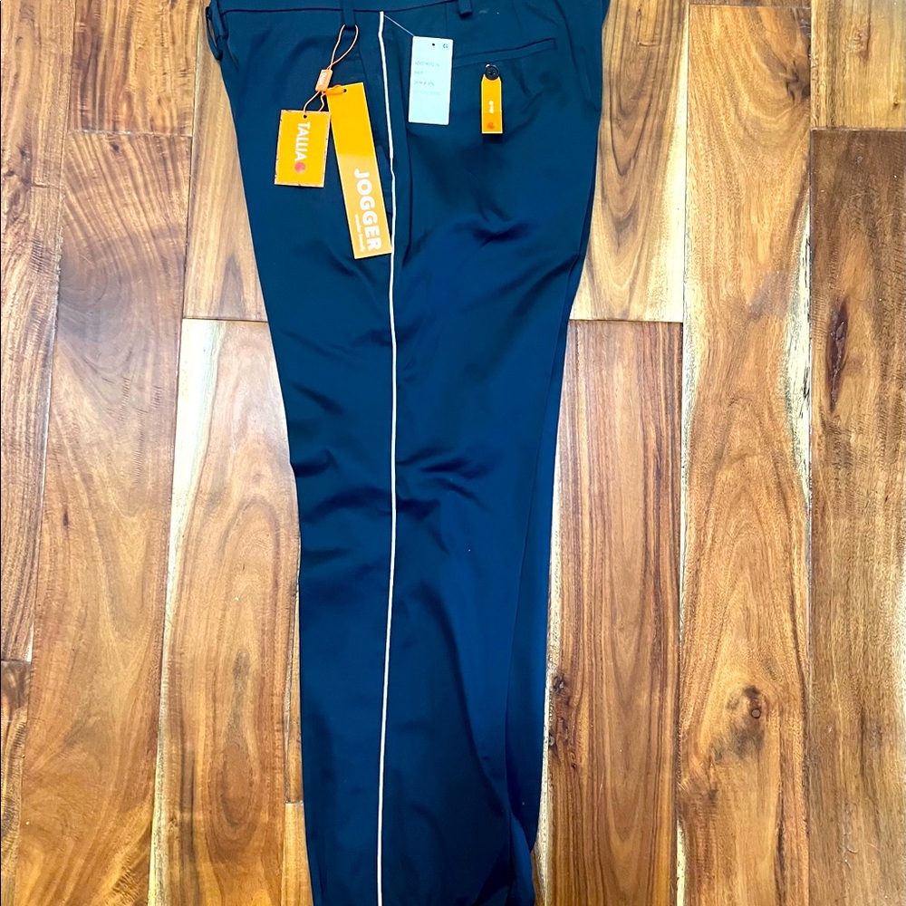 New TALLIA Jogger Pant -w/Tags $49